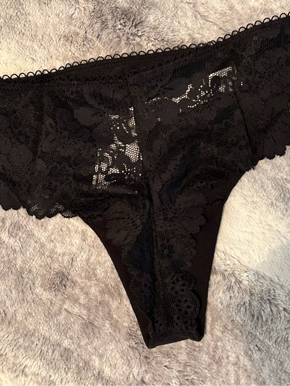 PINK Victoria's Secret thong panties size small NWT - Picture 10 of 11